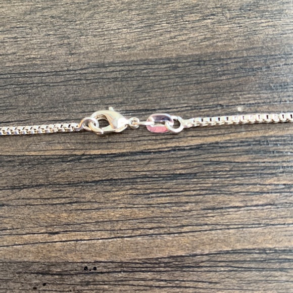 Silver (925) chain & charm - Picture 6 of 6